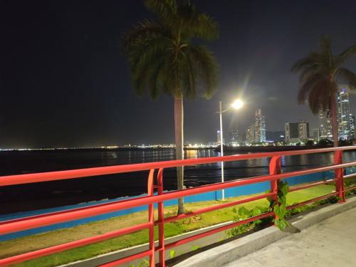 Bahía de Panamá la nuit