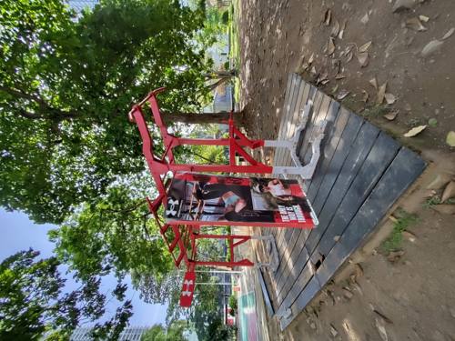 Équipements sportifs outdoor (street workout)