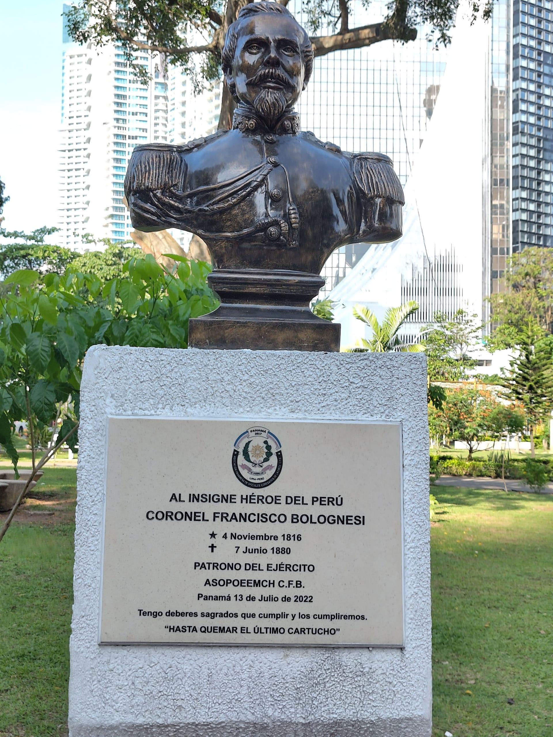 Statue Francisco Bolognesi (Pérou)